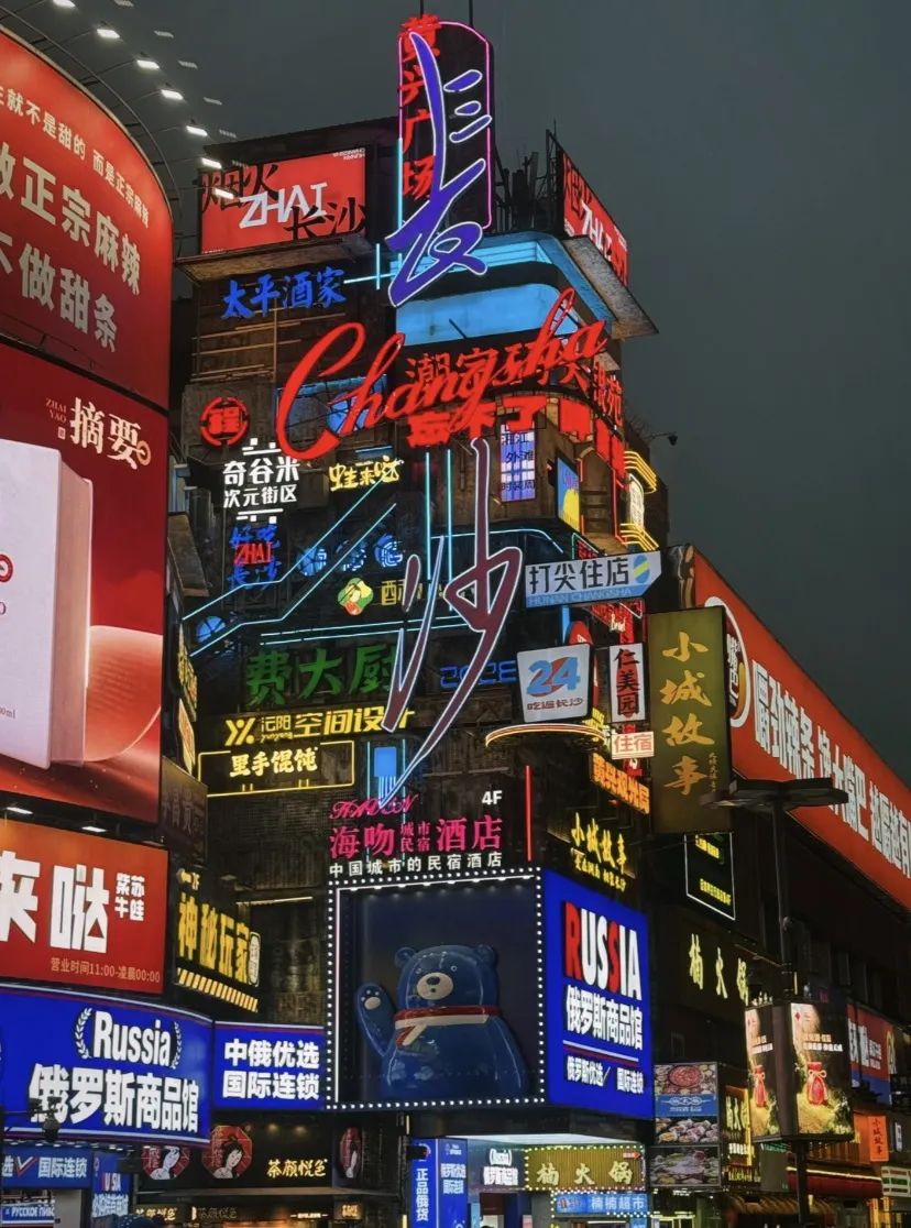DƬ